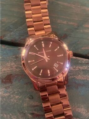 Michael Kors Women’s Rose Gold Mother of Pearl Face CZ and Date